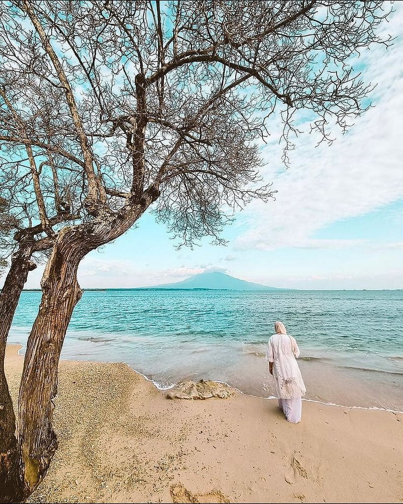 Harga Tiket Masuk Pantai Sapenan - Wisata Bahari Lampung Pantai Sapenan Lampung 819x1024