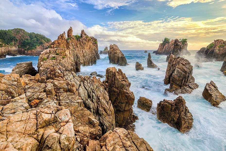 Lokasi Pantai Gigi Hiu Lampung 2