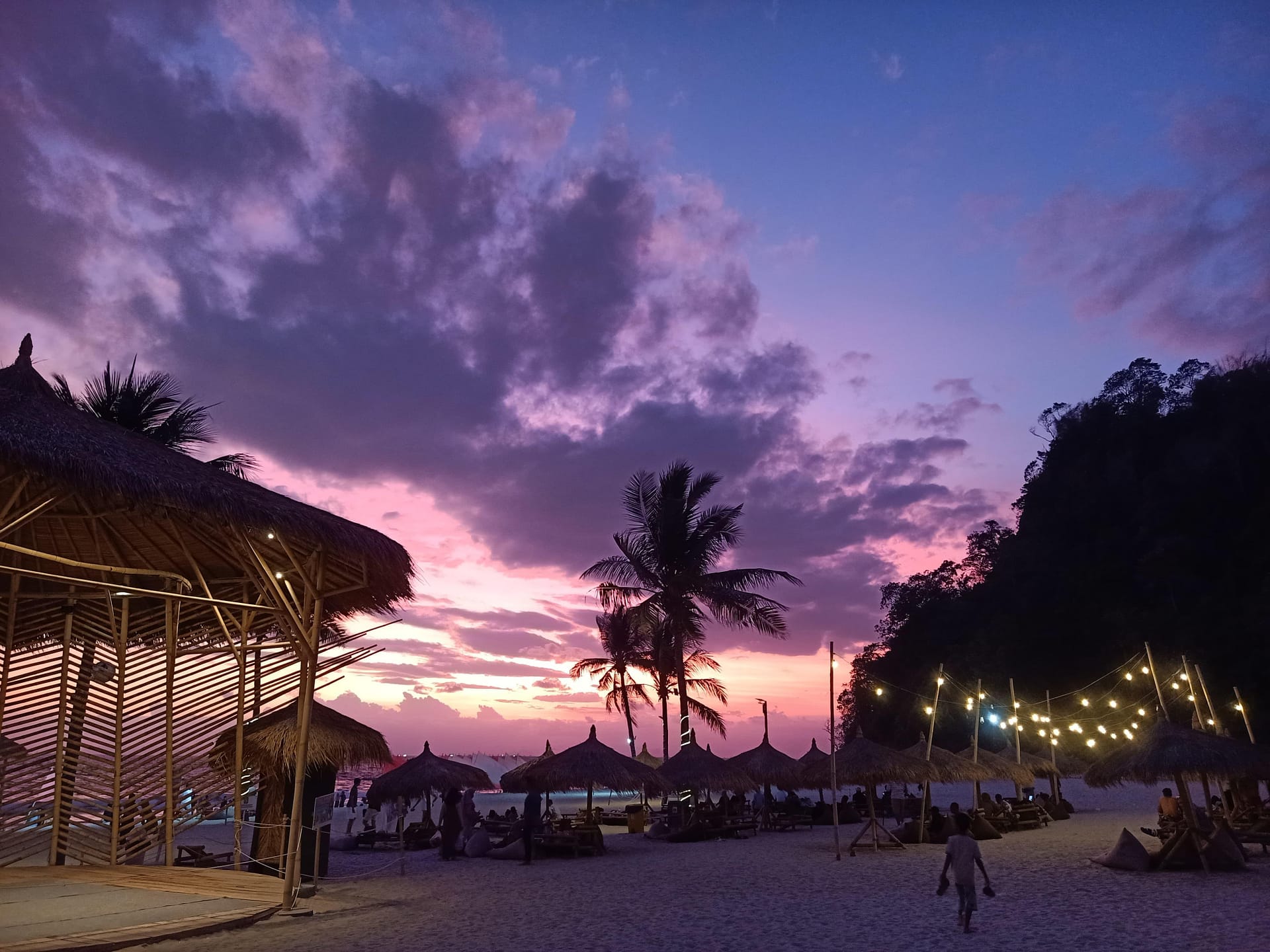 2. Pantai Rio by The Beach 5