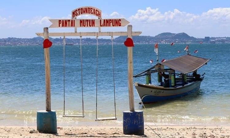 Pantai Mutun Lampung Wisata terdekat Bandar Lampung 4