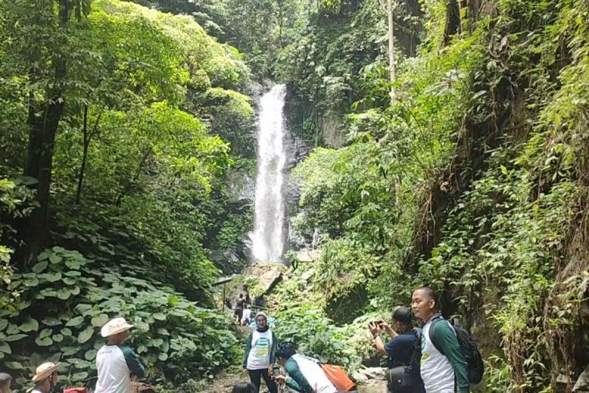 Jalur Bisa Licin Setelah Hujan