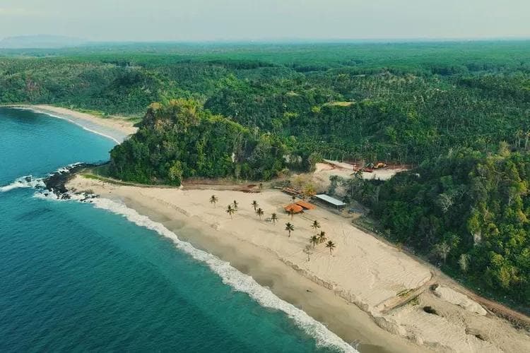 Biaya Tiket Masuk Pantai Rio by The Beach 4