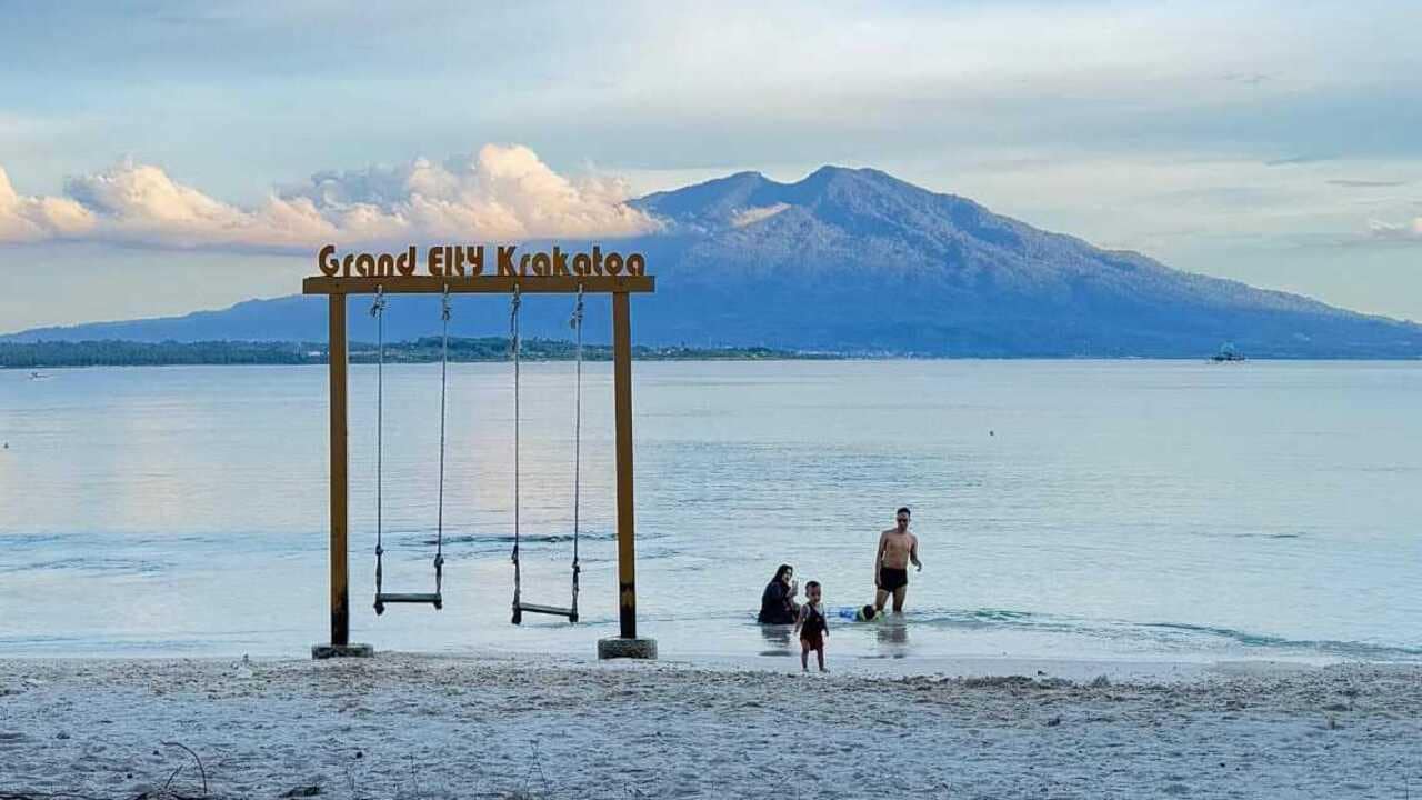 Pantai eMBe Beach Kalianda 3