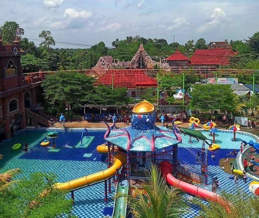 DAYN Waterboom: Main Air di Merak Belantung yang Bisa Jadi Pilihan Liburan Keluarga