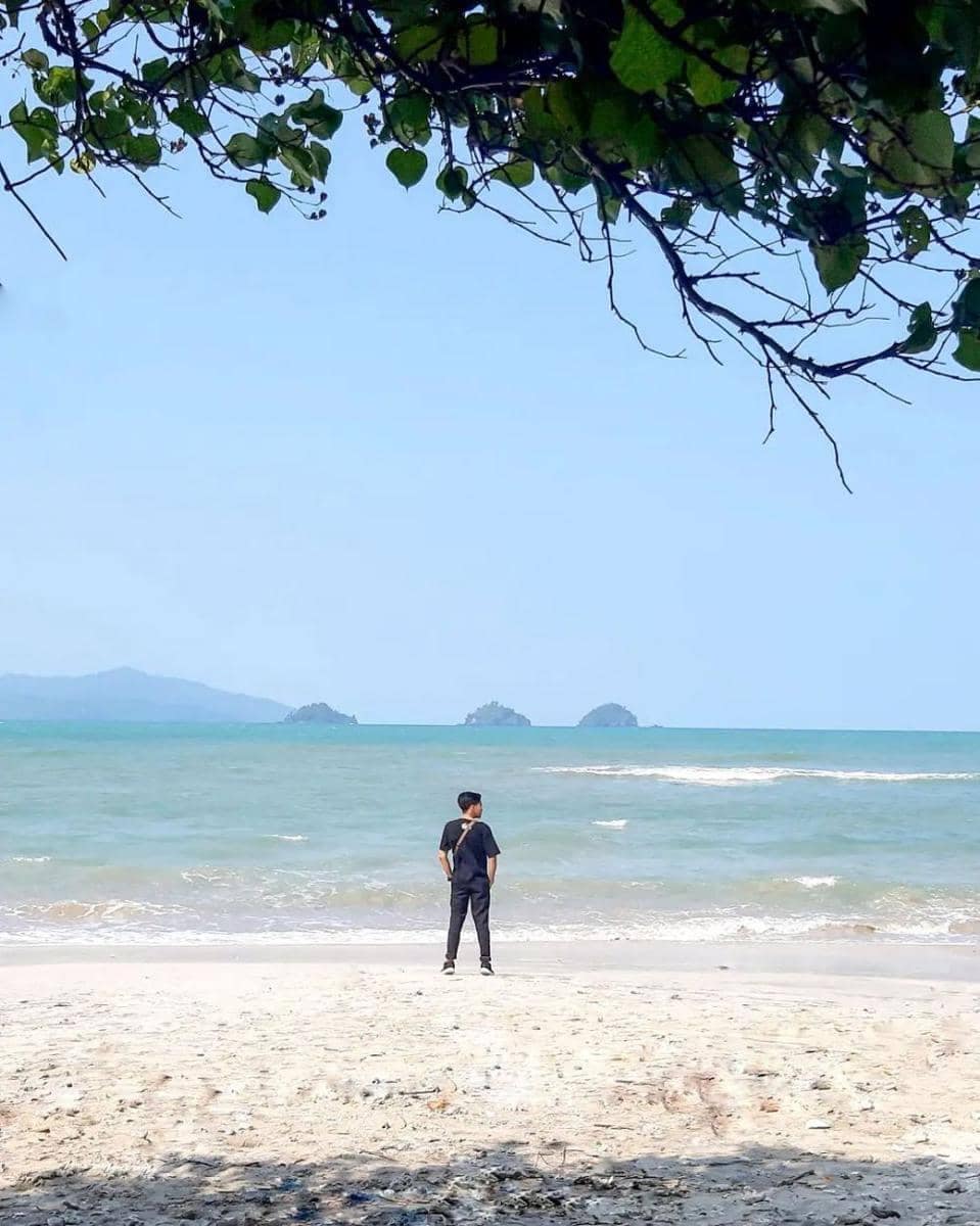 Biaya Tiket Masuk Pantai Setigi Heni Lampung, Harga dan Rute 