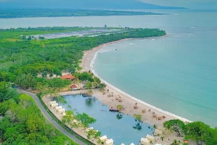 4. Pantai M Beach3
