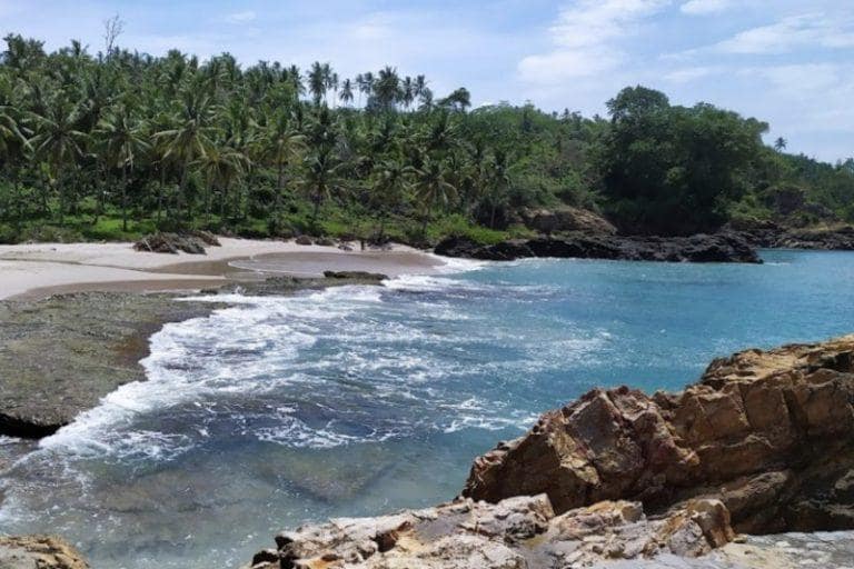 Lokasi Wisata Pantai Marina Beach Lampung 5