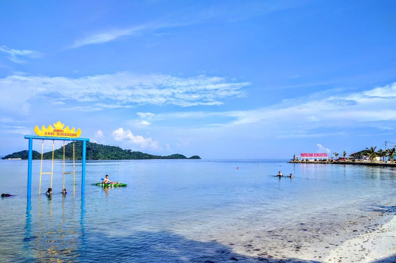 Wisata Pantai Lampung Sari ringgung
