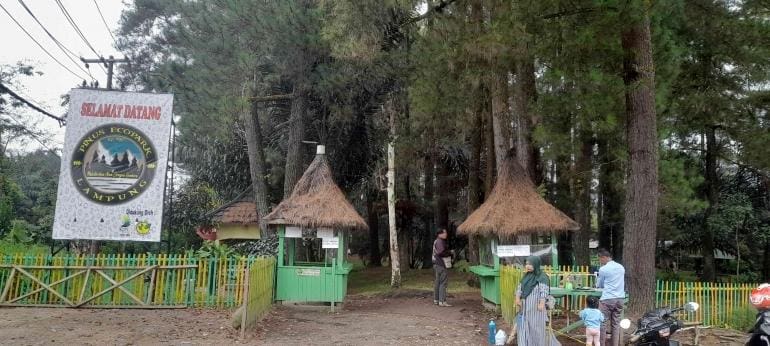 5. Pinus Ecopark Lampung