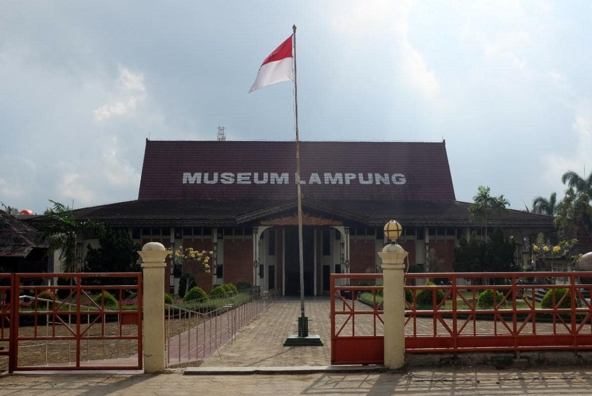 Ada Koleksi Senjata dan Meriam Bersejarah 3