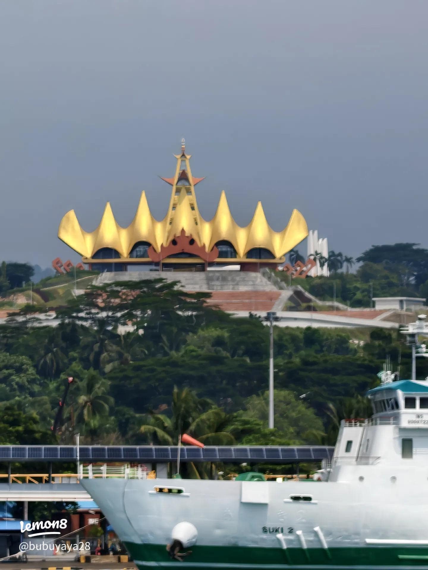 Lokasi Menara Siger Lampung dan Biaya Tiket Masuk 2