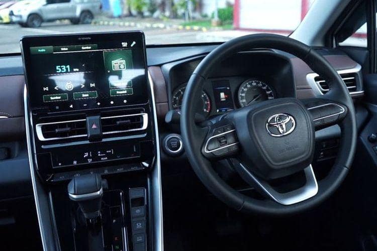 Interior, Fitur dan Harga Innova Zenix 2026 2