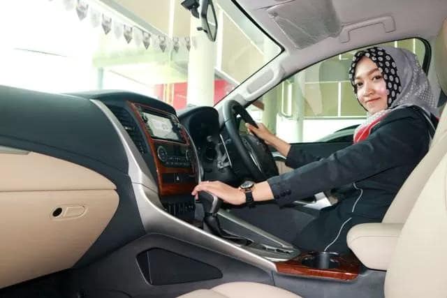 Mengenal Mitsubishi Pajero SUV Tangguh 15